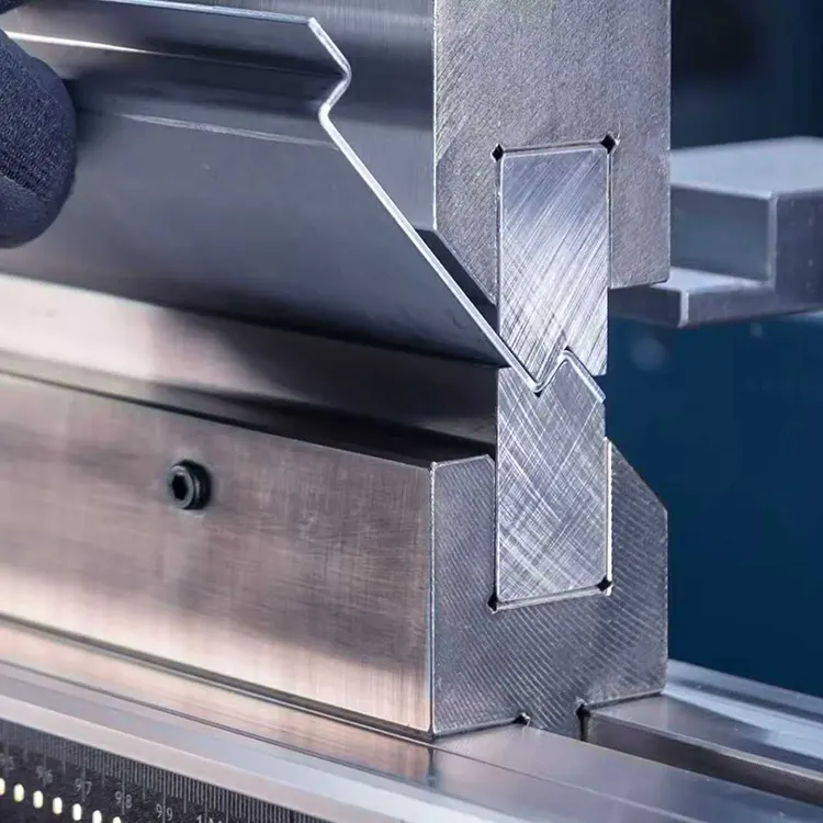 Offset logam sheet mbengkongake